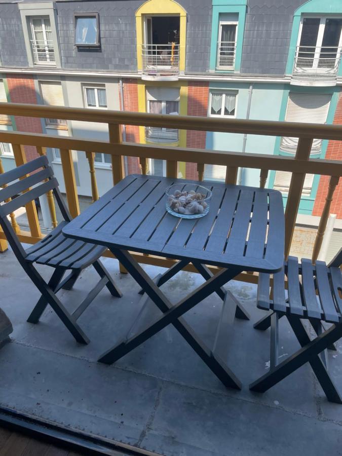 Appartement Avec Balcon Vue Mer, Tout Equipe Mers-les-Bains Exterior foto