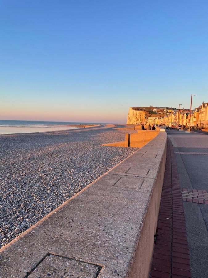 Appartement Avec Balcon Vue Mer, Tout Equipe Mers-les-Bains Exterior foto